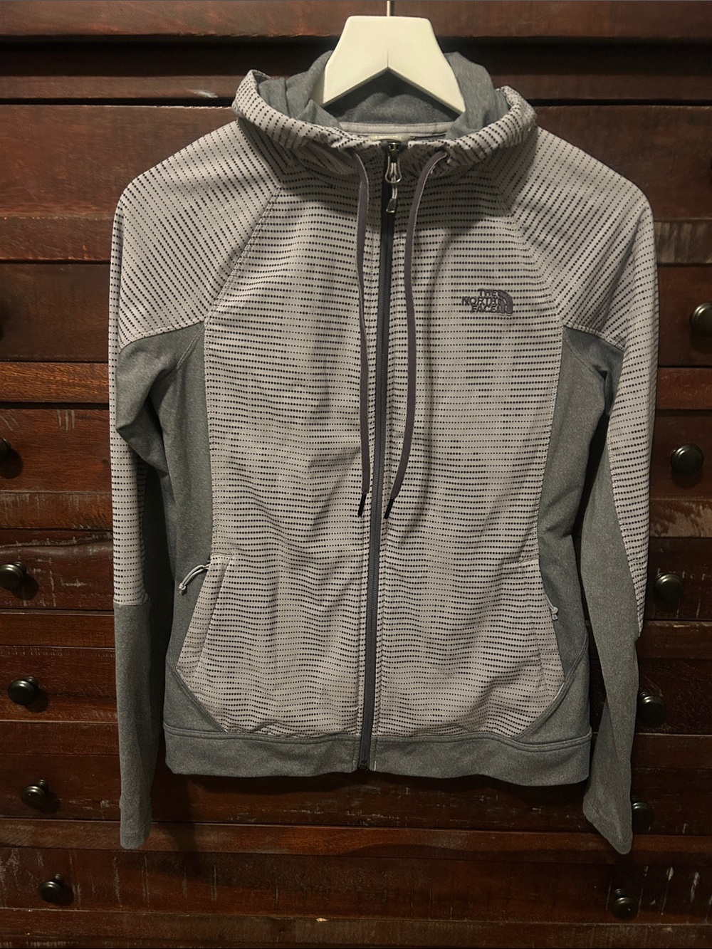 The North Face Women's Flash Dry Full-Zip Hoodie Jacket. Size Small